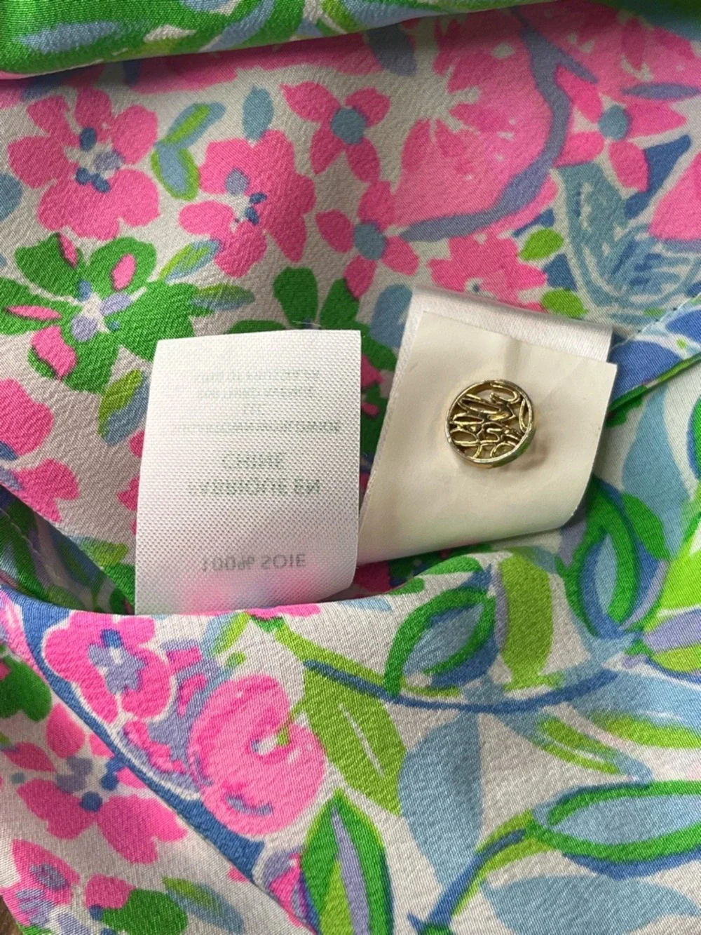 Lilly Pulitzer 100% Silk Floral Blouse XL Pink Green Blue Resort Preppy Top - Picture 8 of 8